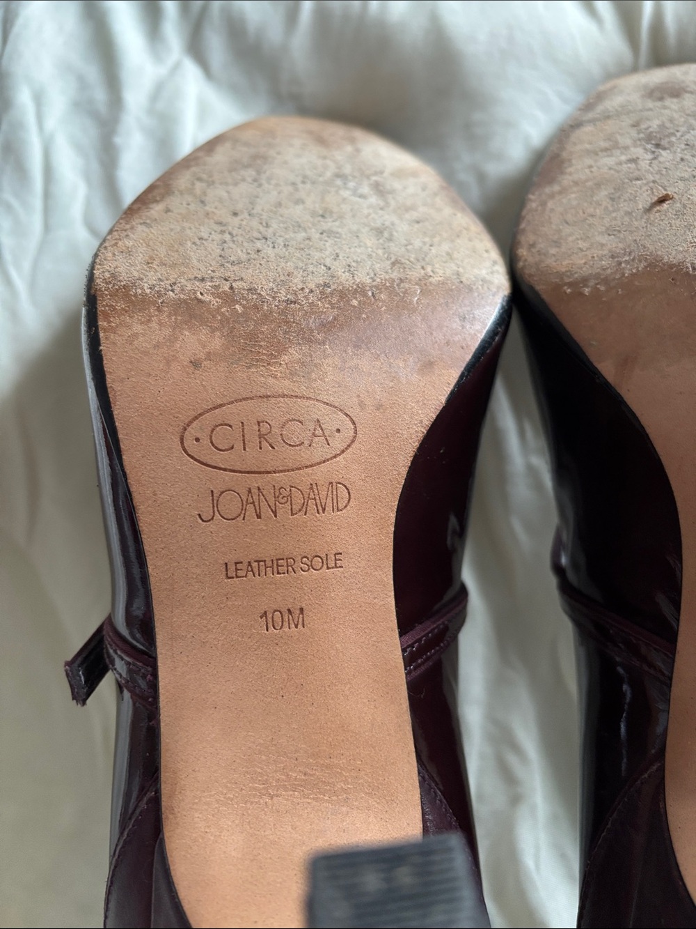 CIRCA Joan & David size 10 shiny maroon heels Y2K - Picture 4 of 9